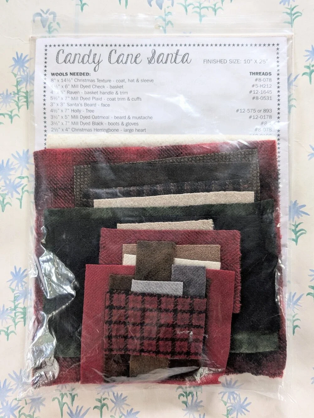 Primitive Gatherings Candy Cane Santa Wool Applique Banner Kit NEW Wall Hanging